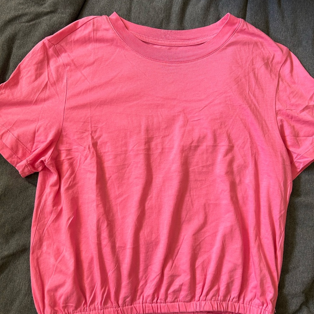 cropped tee